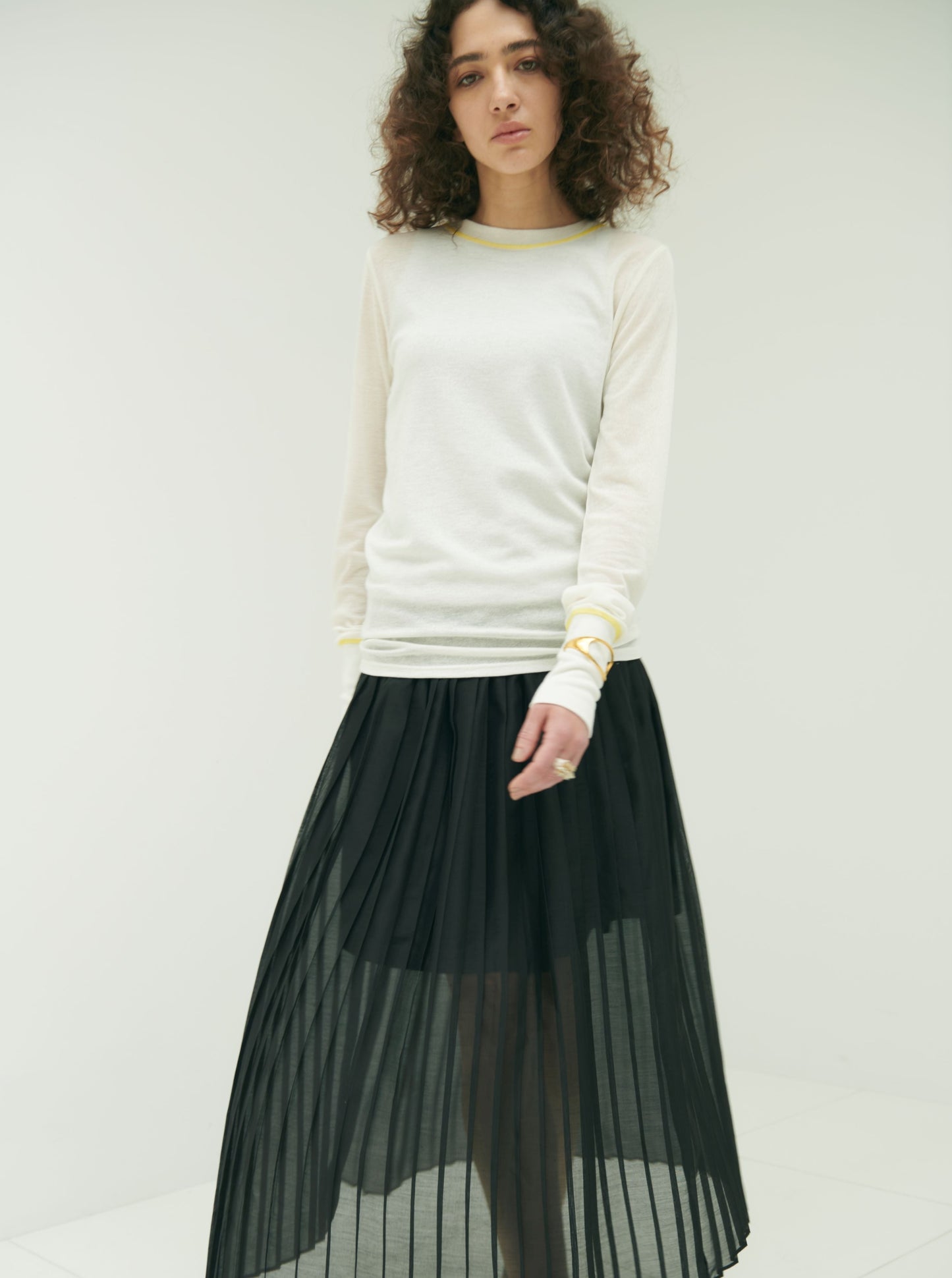 シアープリーツロングスカート