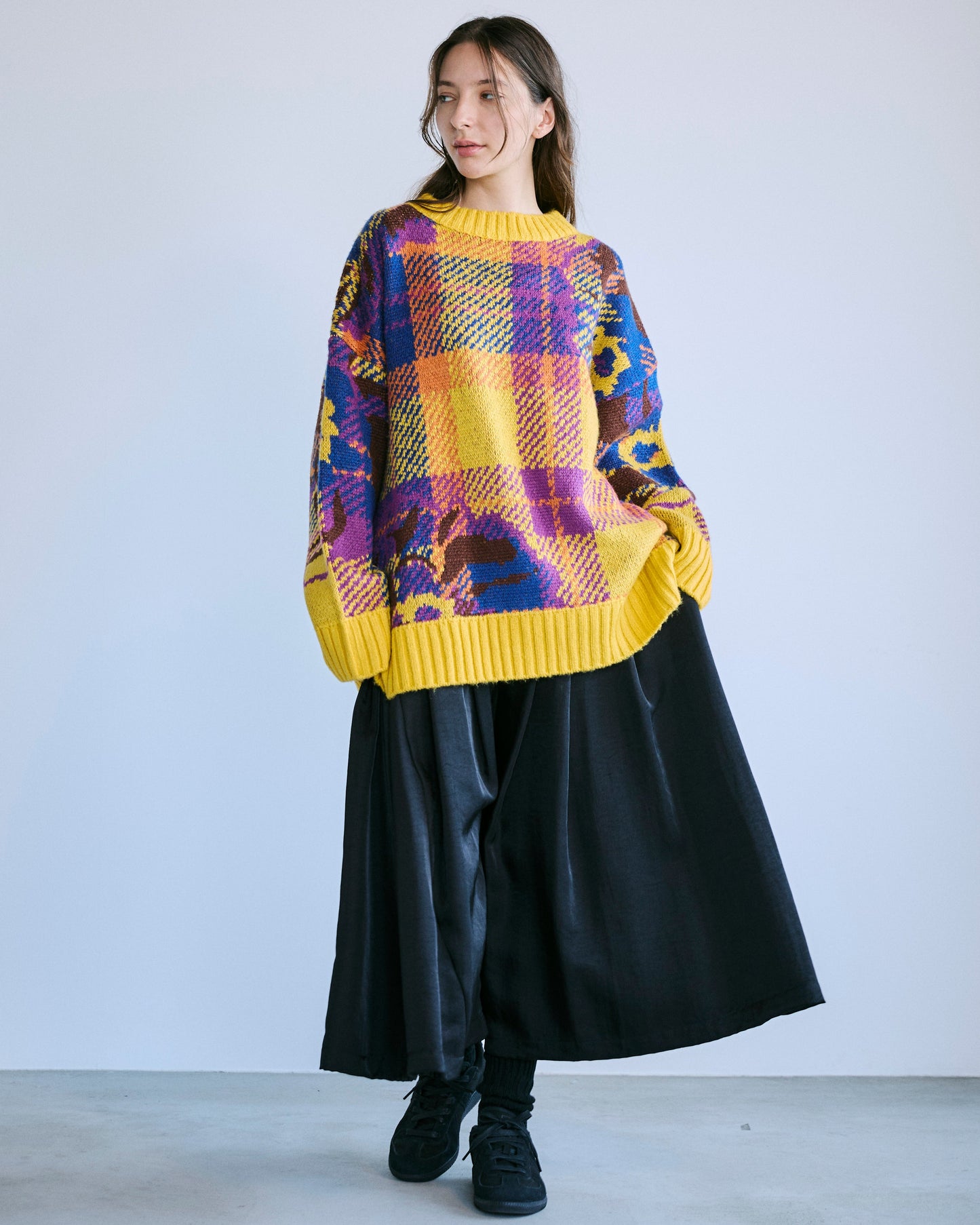 フラワージャガードニット