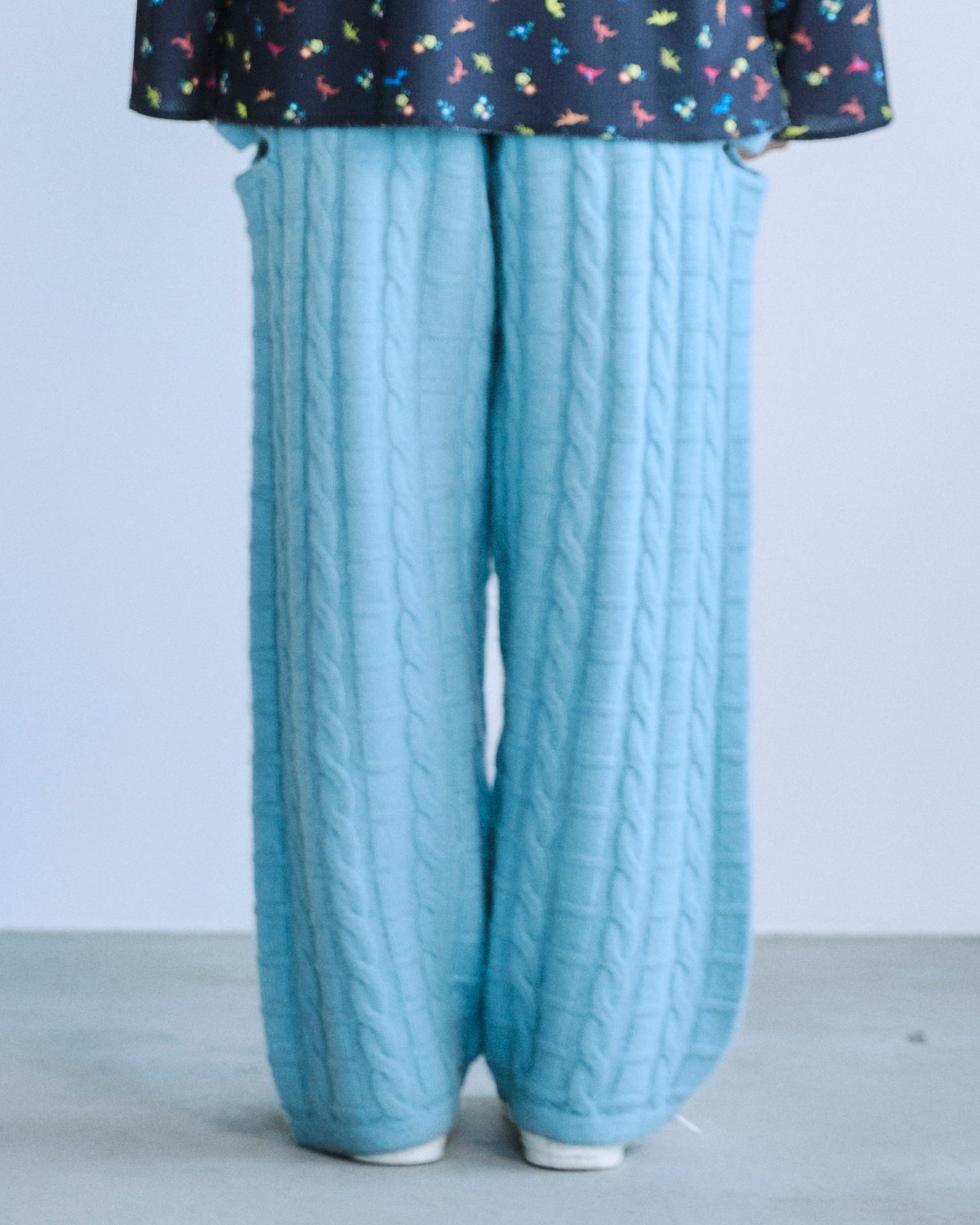 【BLACK FRIDAY SALE】カットアウトニットパンツ