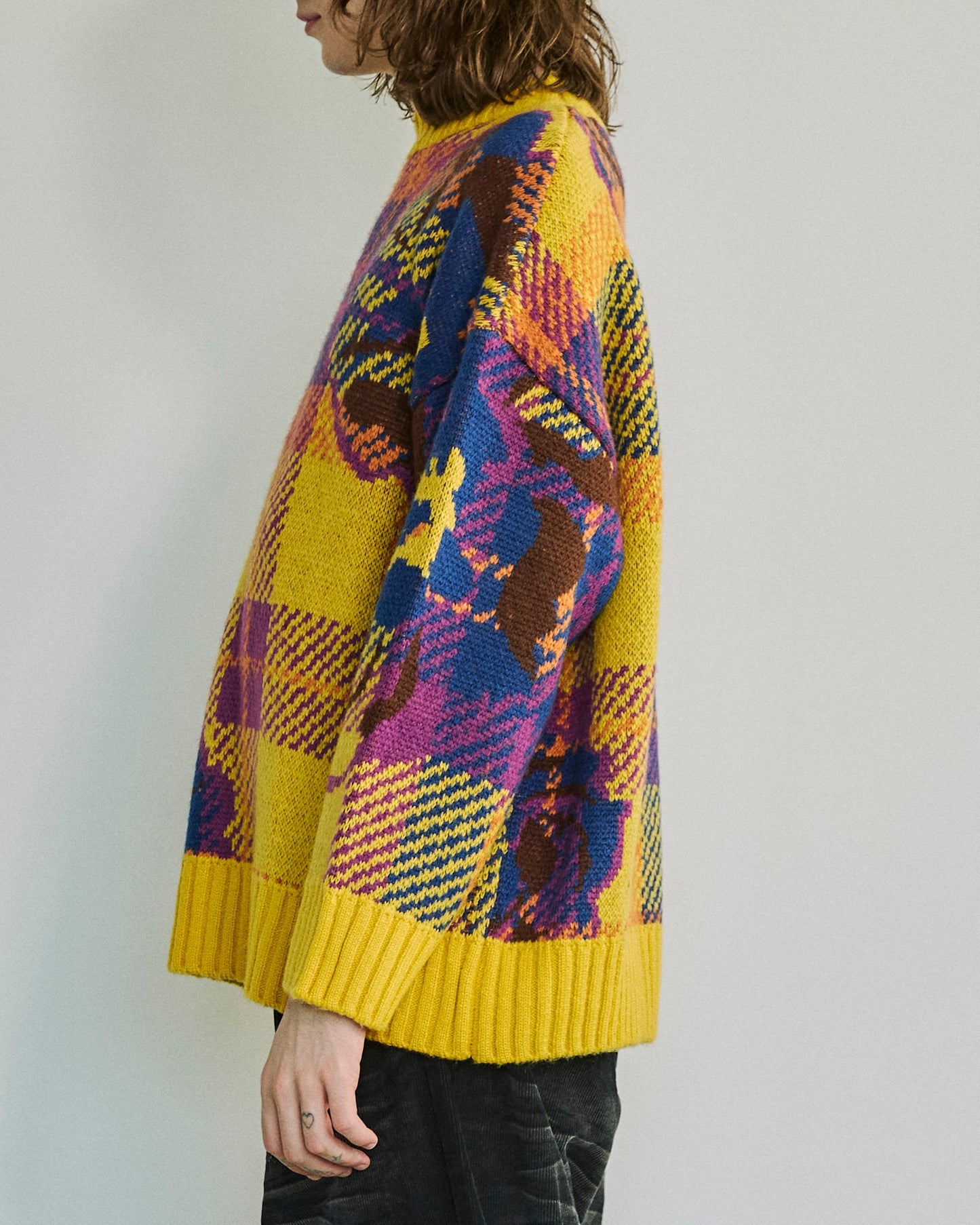 フラワージャガードニット