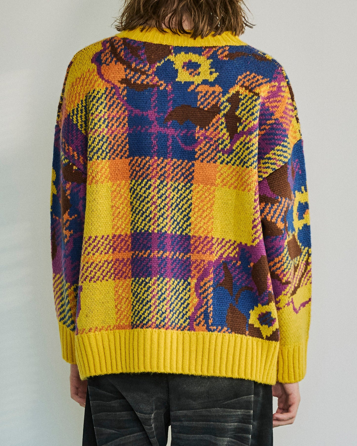 フラワージャガードニット