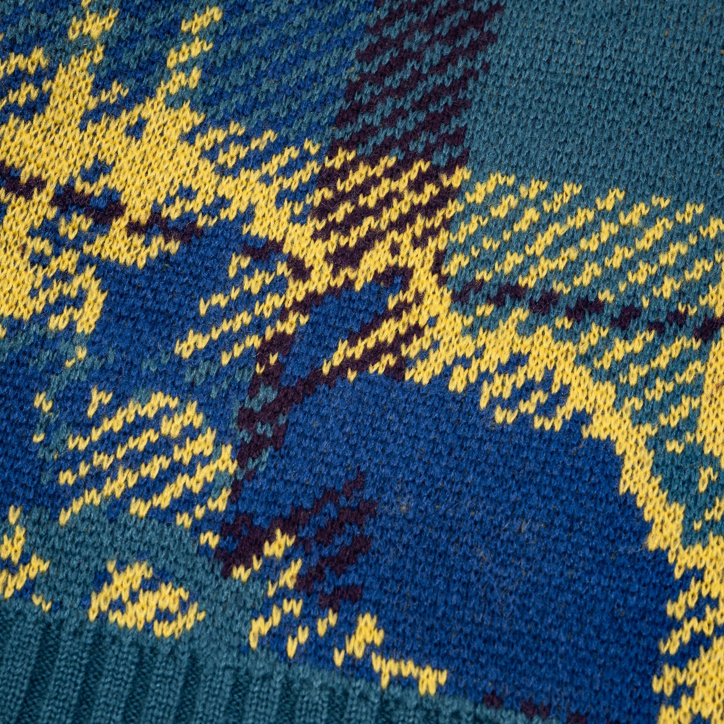 フラワージャガードニット