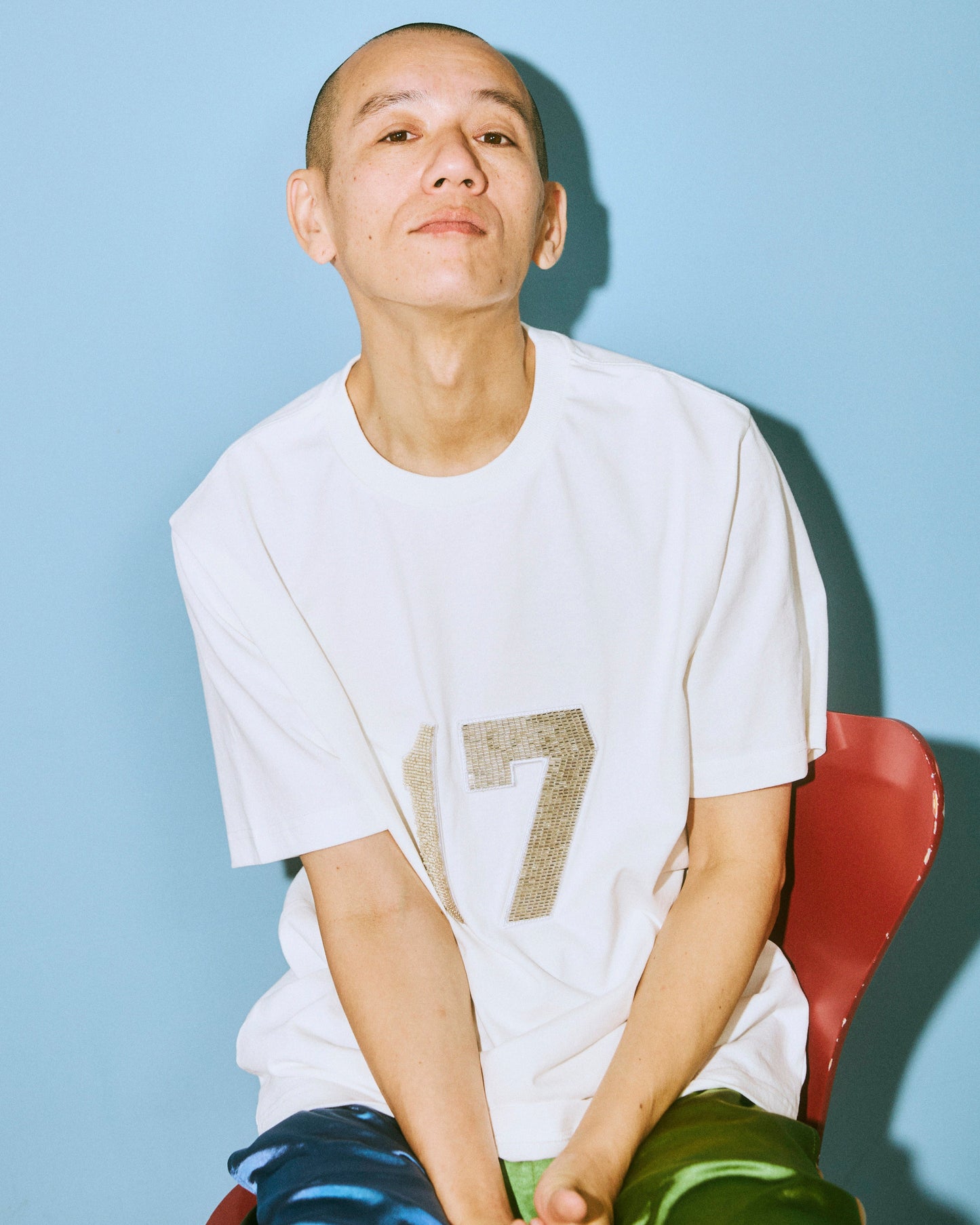 "SEVENTEEN"ビーズTシャツ