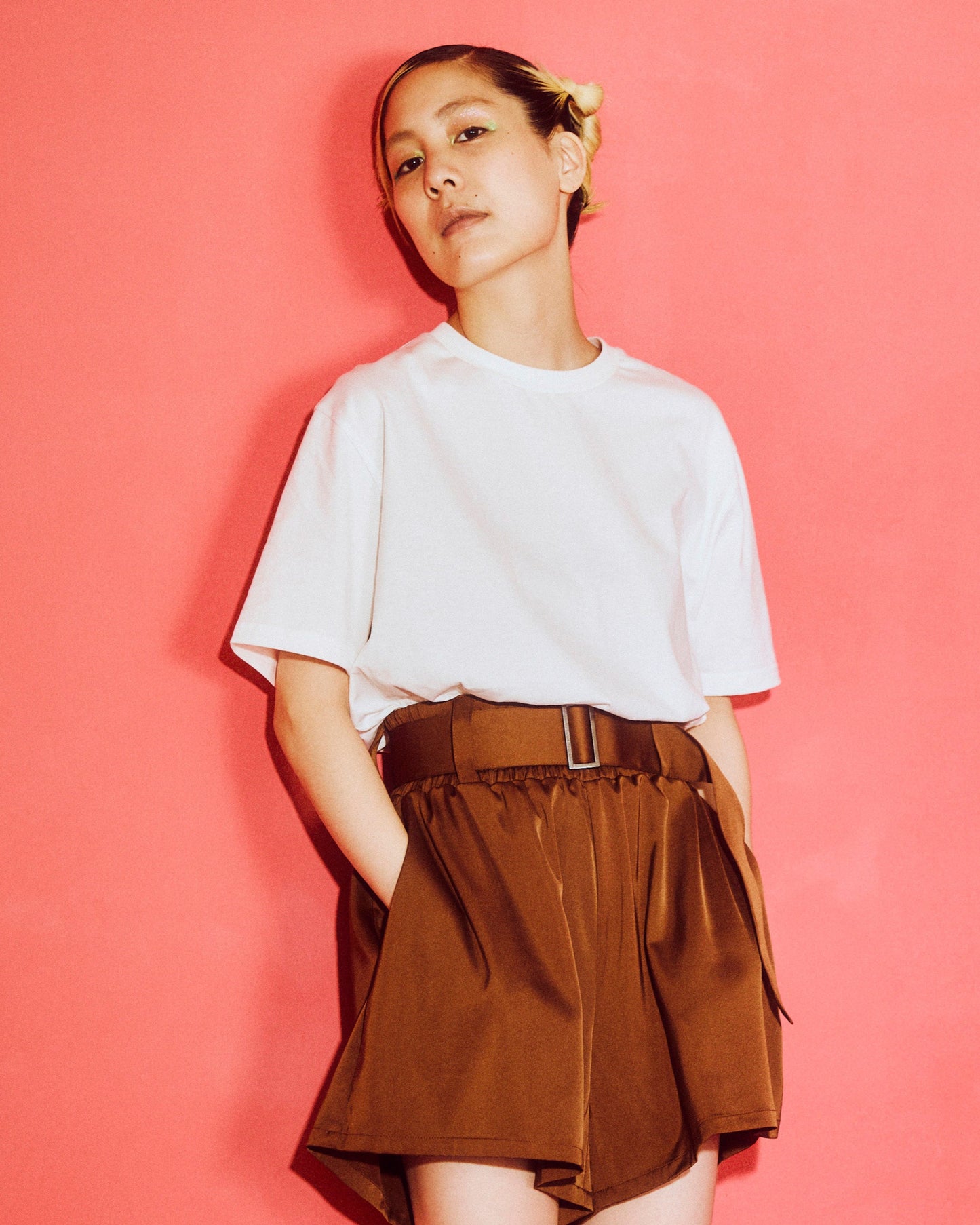 ビーズロゴTシャツ